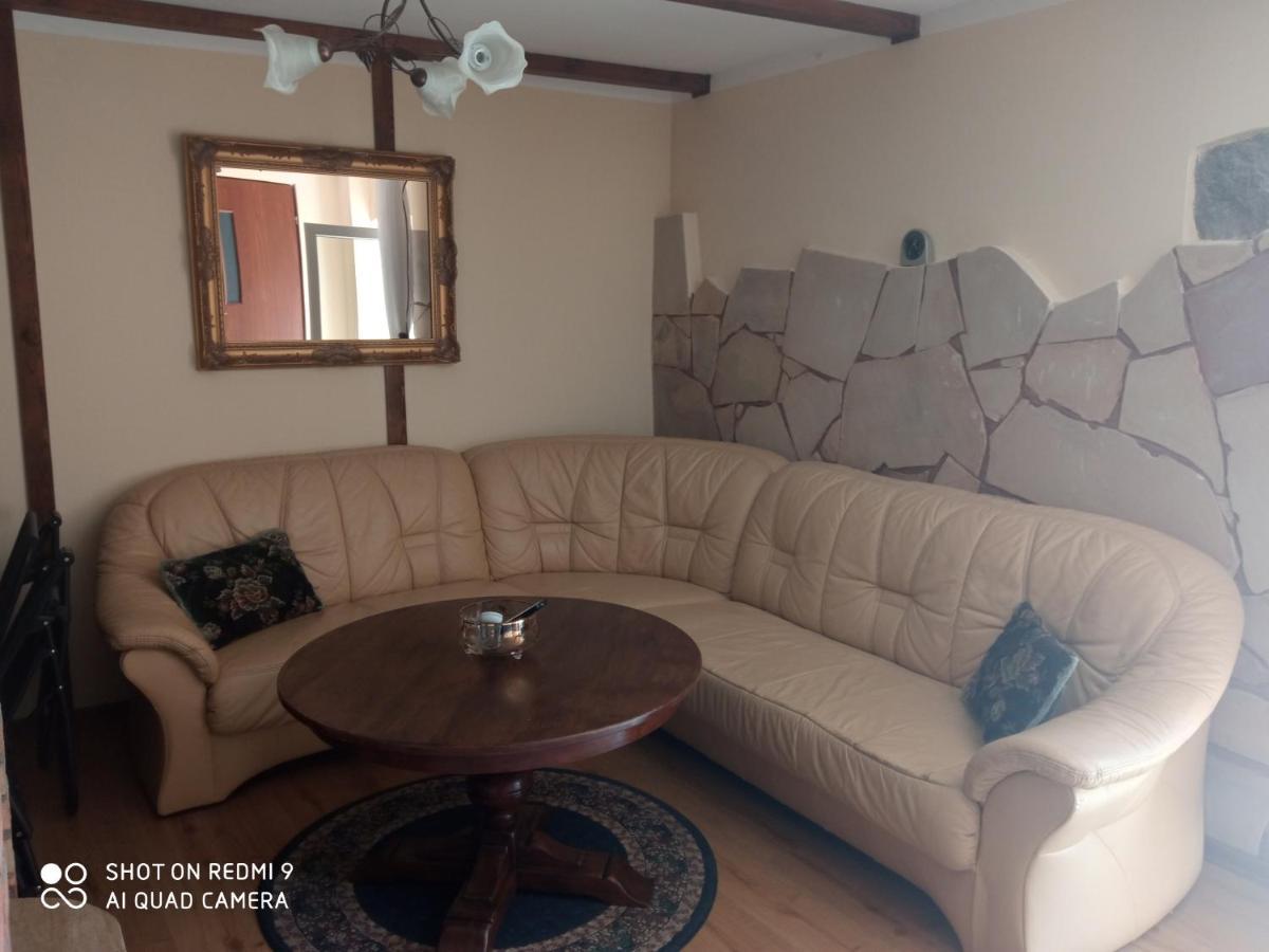 P-4 Apartment Retowo  Luaran gambar